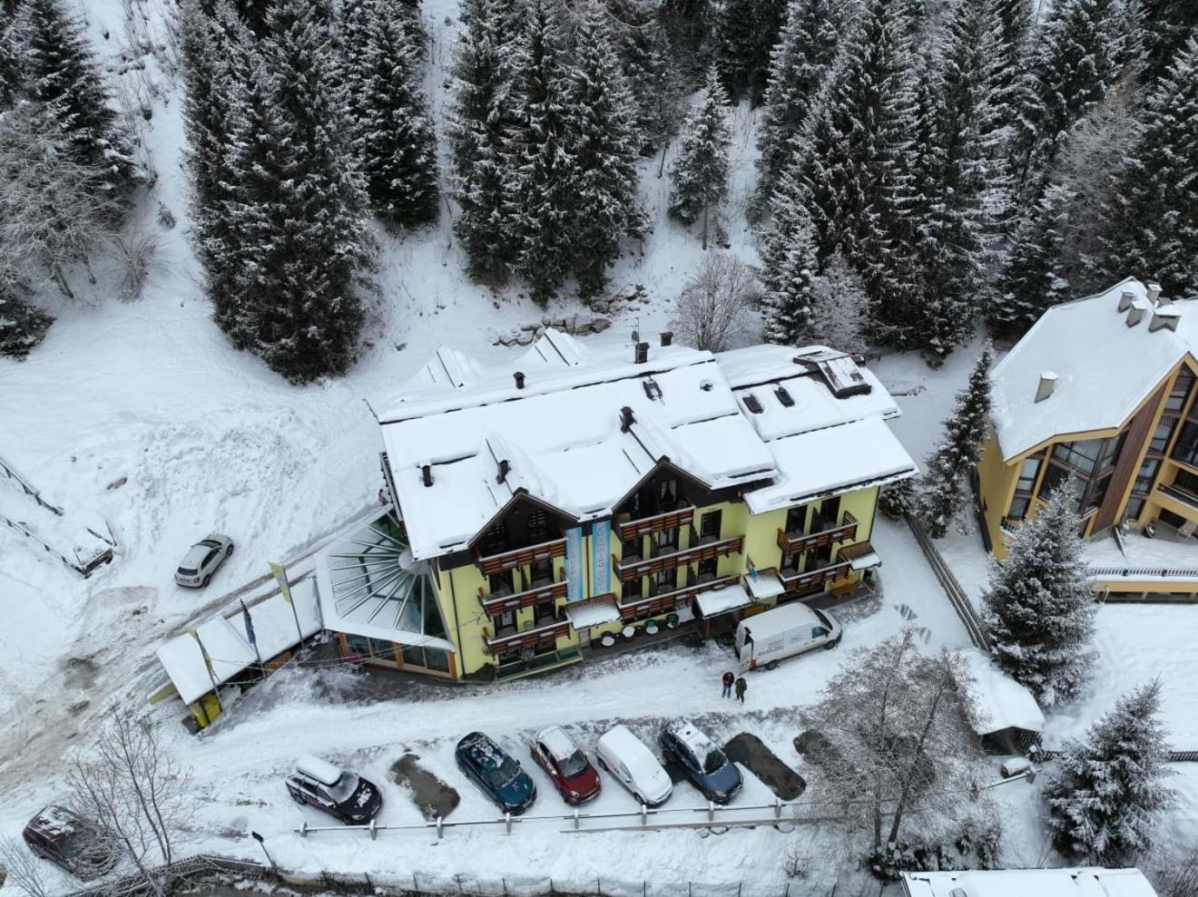 Hotel Cime D'Oro Madonna di Campiglio Exterior photo